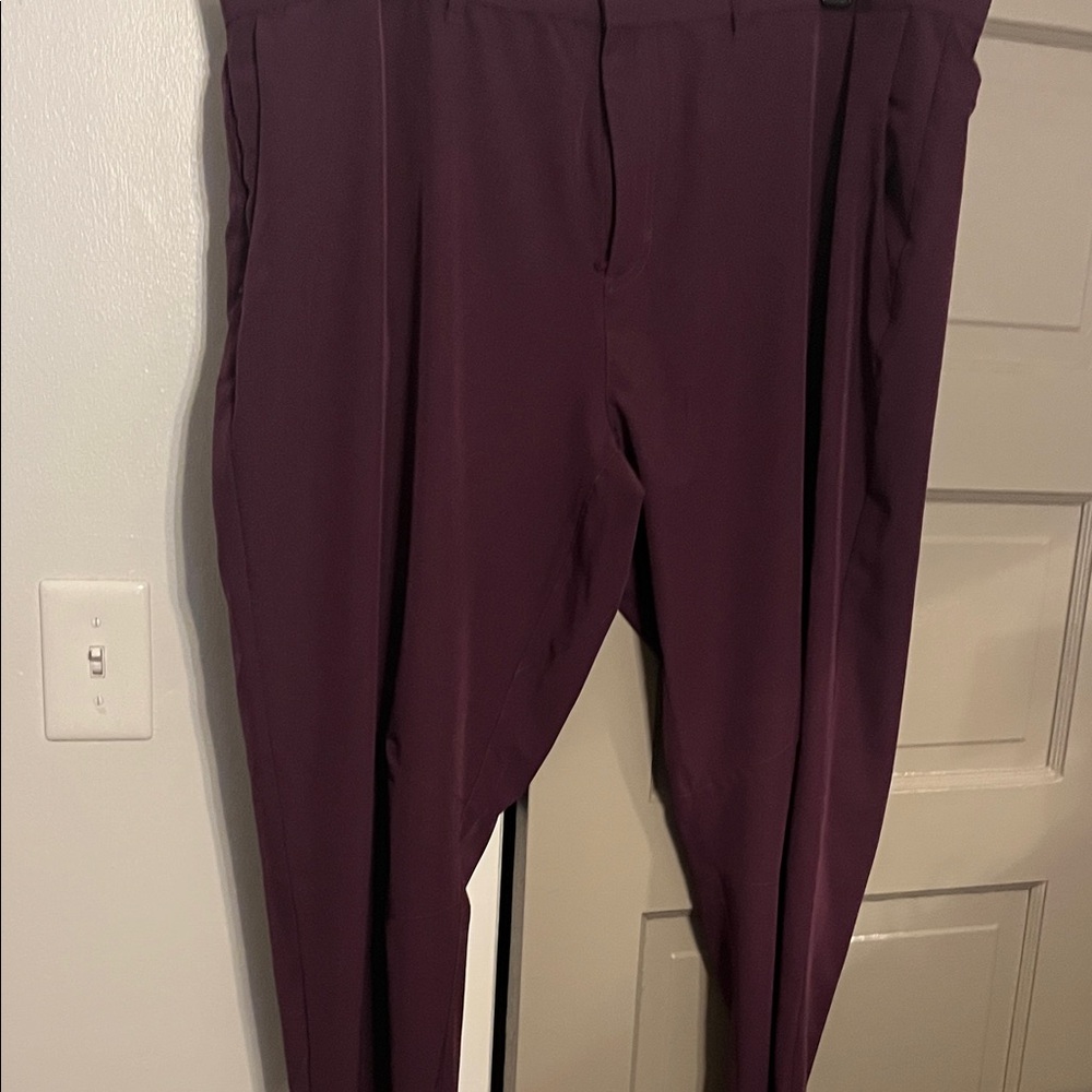 Fabletics Men's Deep Purple Dress Pants 44/32